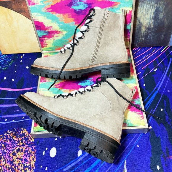 WOMEN'S ** A NEW DAY * BOOTS FAUX LEATHER FUR LACE UP COMBAT BOOTS WOMENS SIZE 9 - Picture 6 of 8